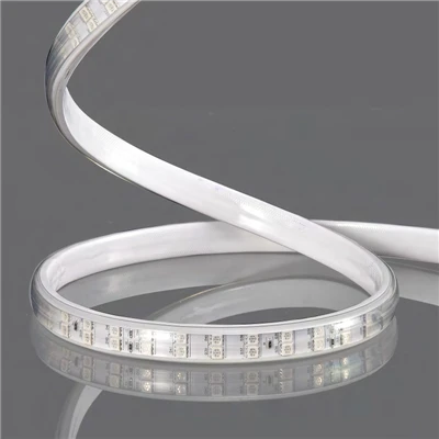 Fargede LED -stripelys